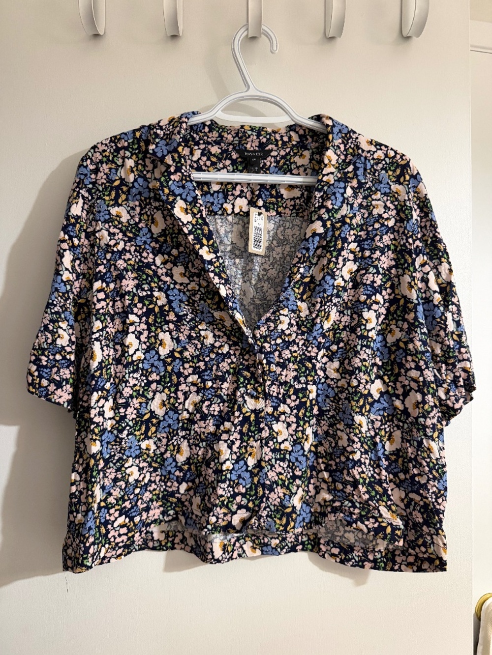 RW & Co top